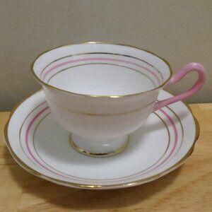 Royal Albert Crown China Tea Cup & Saucer Pink Handle Bone China England 20s 30s